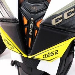 Plastron CCM Axis 2 Pro Senior 9 Plastron CCM Axis 2 Pro Senior -Pro Patinage pdtimg 4773648b
